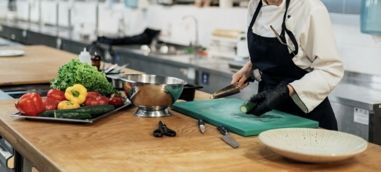 Joues de bœuf confites à la bière Thibord – une recette inspirée du chef Yves Camdeborde